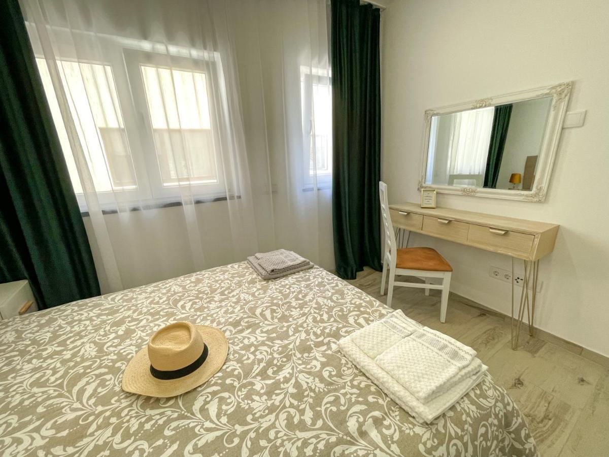 Our Charming House Apartment Portimao Bagian luar foto